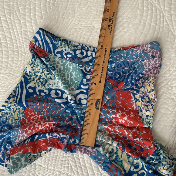 Tee 2 Sea Resort Shorts Golf Swim Biking Fitness
Red blue tropical colorful M - Picture 10 of 11